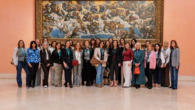 Sin firma, pero con impacto: las mujeres que transforman el liderazgo empresarial