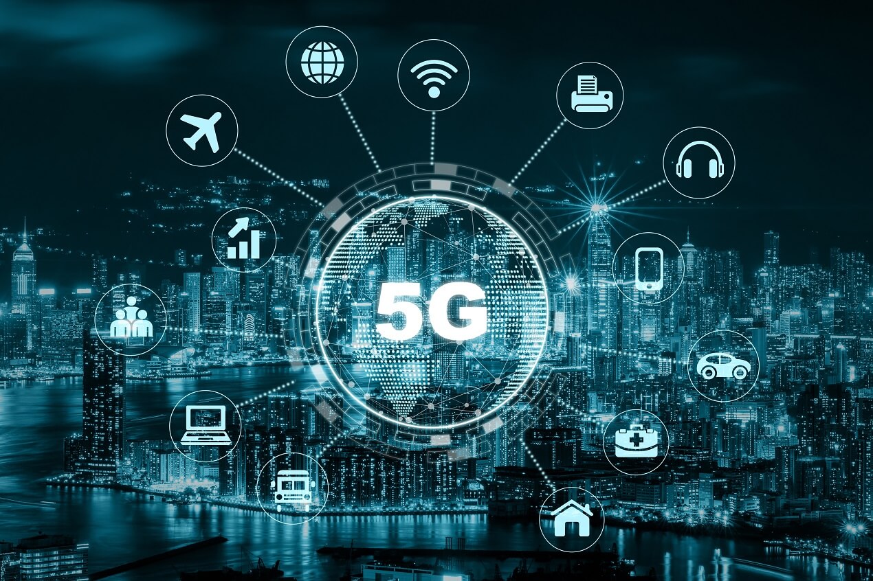 En este artículo exploramos en profundidad cómo el 5G impacta a los data centers, qué desafíos plantea su adopción, los beneficios que trae consigo y las soluciones tecnológicas que están emergiendo para garantizar una infraestructura robusta, ágil y preparada para el futuro.