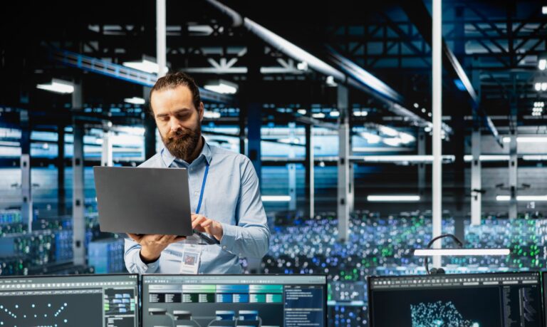 La falta de personal cualificado preocupa al sector de los centros de datos en España