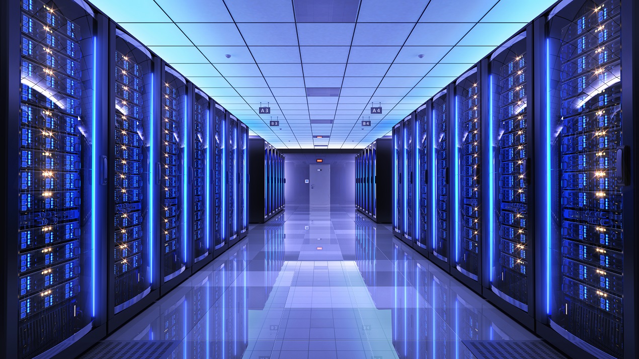 La variedad de servidores implementados en un data center responde a la diversidad de cargas de trabajo y servicios que deben gestionar, abarcando desde sistemas físicos convencionales hasta modernos entornos virtualizados y soluciones hiperconvergentes. Comprender estas tipologías y su papel dentro de la arquitectura del data center es esencial para maximizar la eficiencia operativa, optimizar recursos y garantizar la continuidad de los servicios alojados.