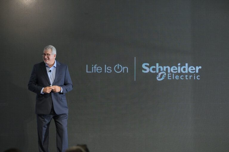 Schneider Steven Carlini