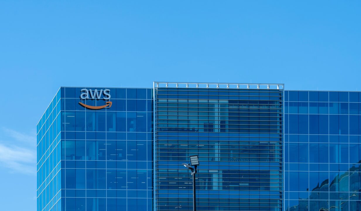 Caída global de AWS revela la dependencia digital de Europa