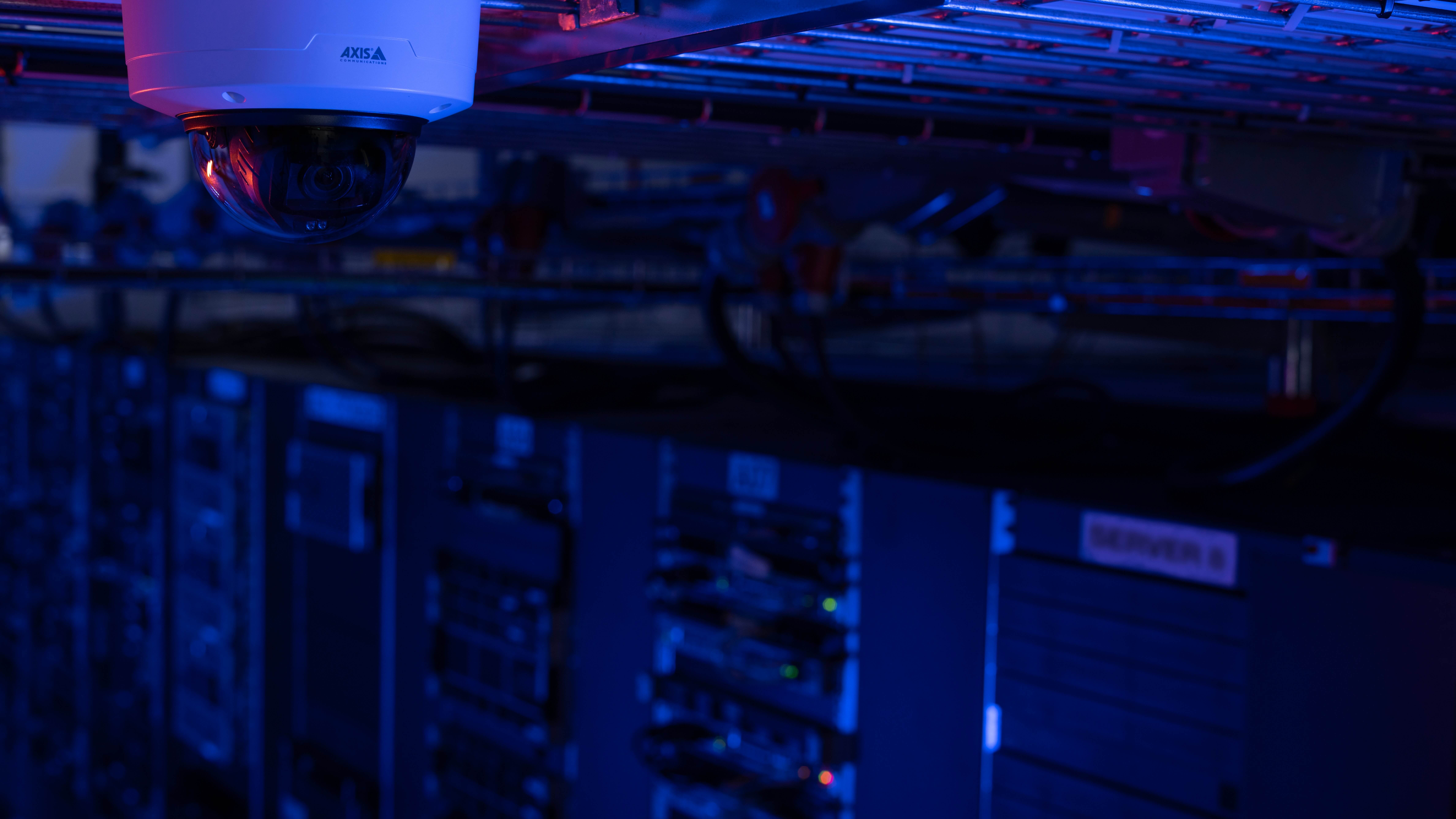 NIS2 aprieta a los centros de datos: la seguridad física y digital ya no admite grietas