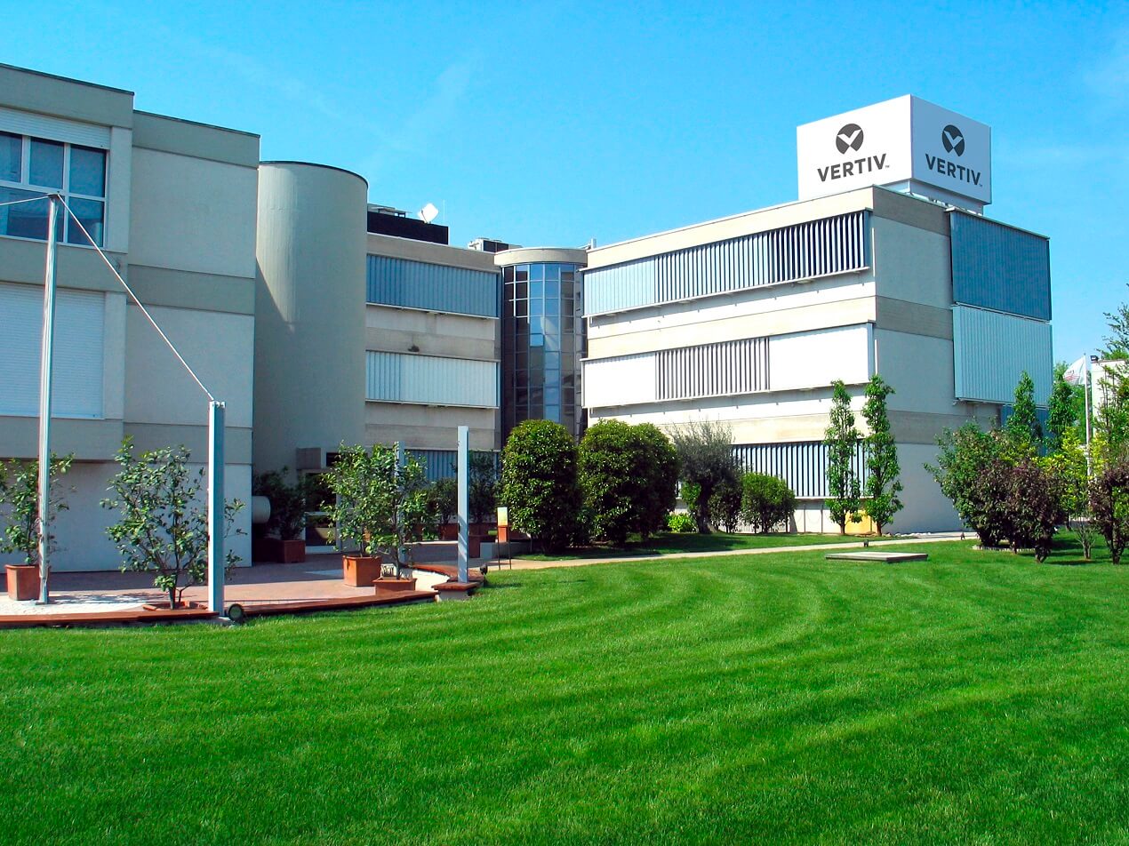 Vertiv amplía su campus tecnológico en Italia