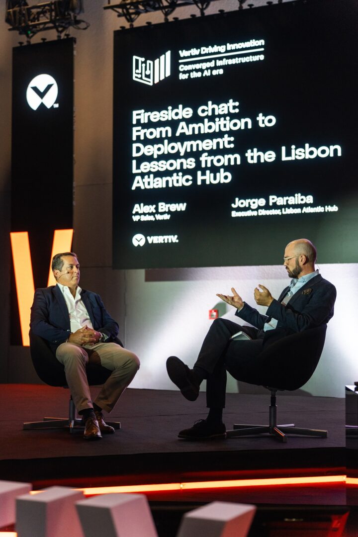 Alex Brew, VP Sales de Vertiv, y Jorge Paraíba, Executive Director de Lisbon Atlantic Hub